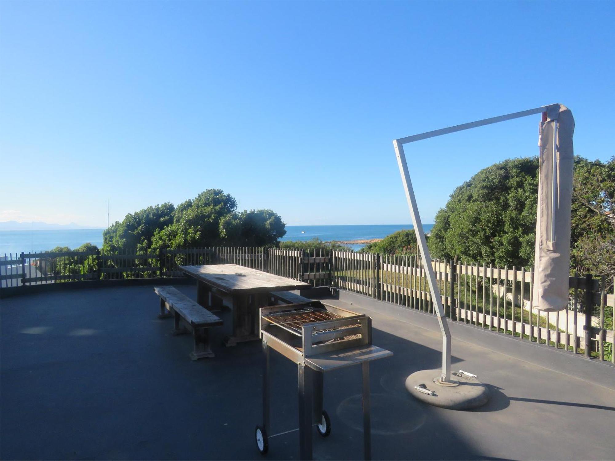 Millrock Beach House Plettenbergbaai Buitenkant foto